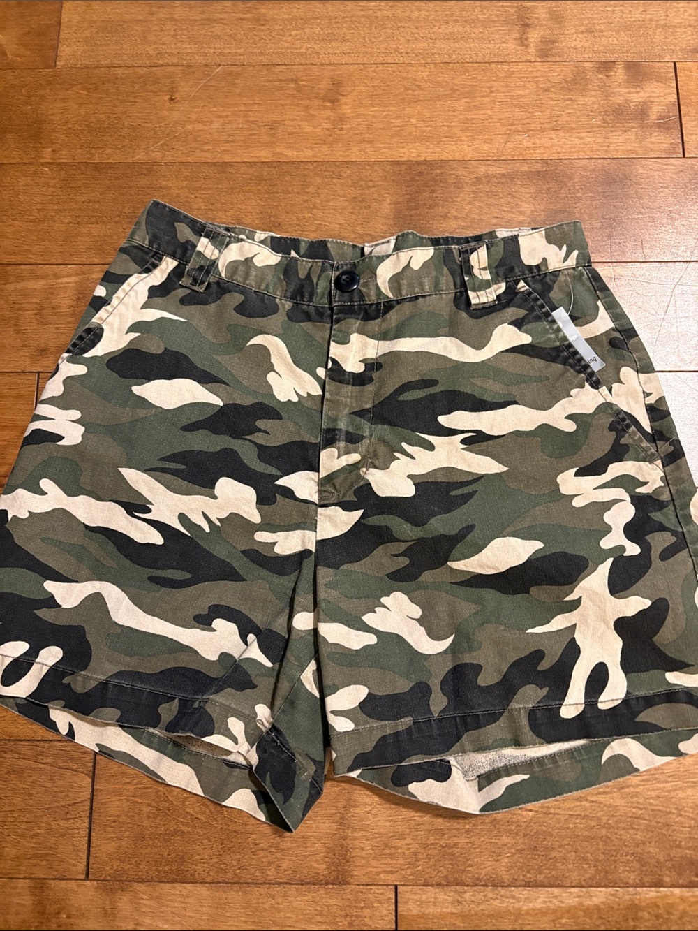 Women's Y2K Camo Cargo Shorts with Utility Pockets
